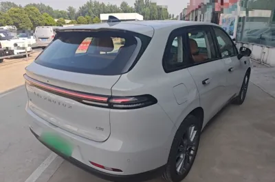 Leapmotor C10