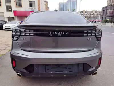 Lynk & Co 05