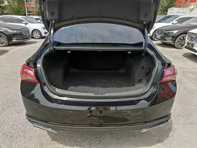 Chevrolet Malibu XL