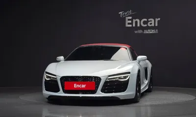 Audi R8
