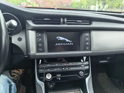 Jaguar XFL