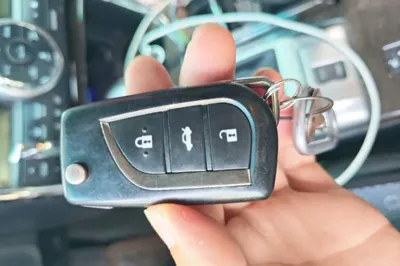 Toyota Reiz