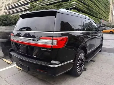 Lincoln Navigator