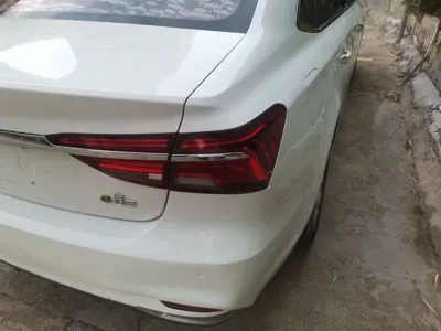 Roewe i6