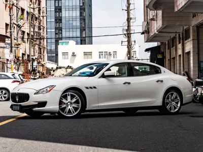 Maserati Quattroporte