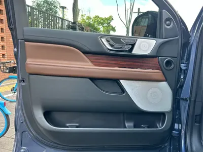 Lincoln Navigator