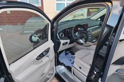 Mercedes-Benz V-Class