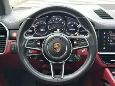 Porsche Cayenne Hybrid