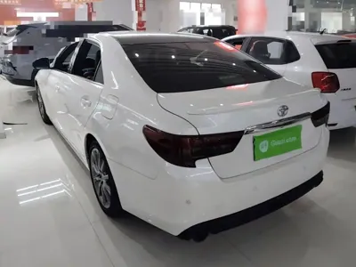 Toyota Reiz