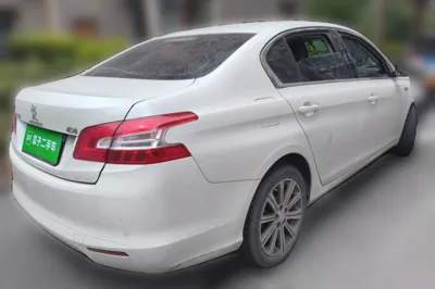 Peugeot 408