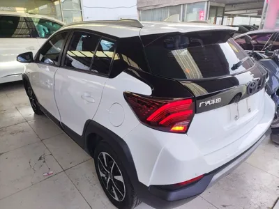 Toyota YARiS L Zhi Xuan