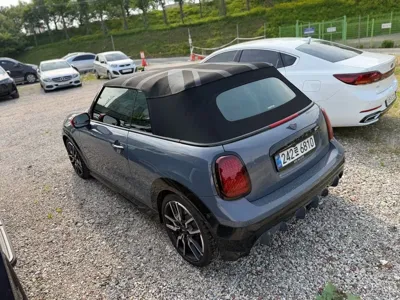 MINI Cooper Convertible
