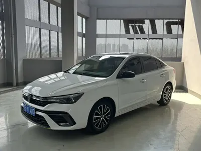 Roewe i5