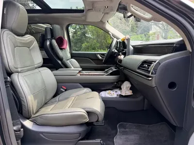 Lincoln Navigator