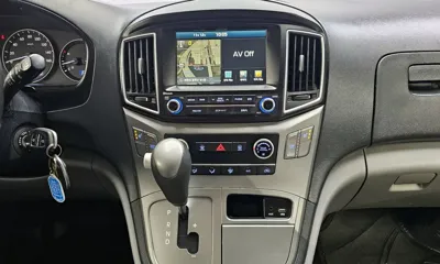 Hyundai Starex