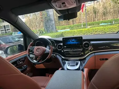 Mercedes-Benz V-Class