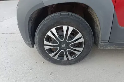 Baojun E100