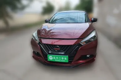 Nissan Lannia