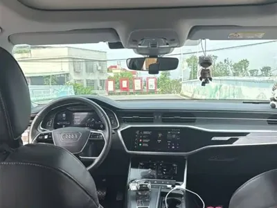 Audi A7L