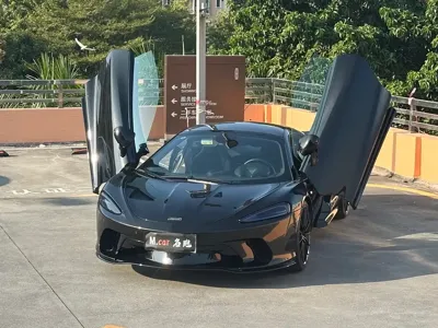 McLaren GT