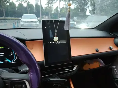 BYD e1