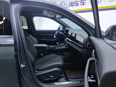 Geely Xingyue L