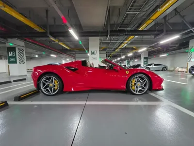 Ferrari F8