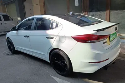 Hyundai Elantra (6th Generation