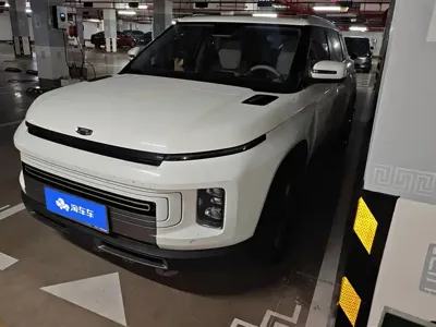 Geely ICON