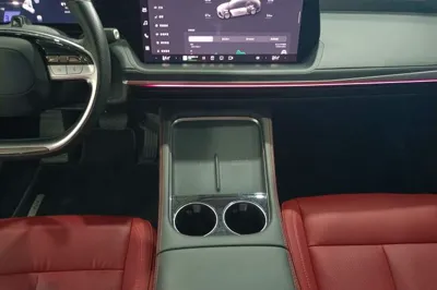 Xpeng P7