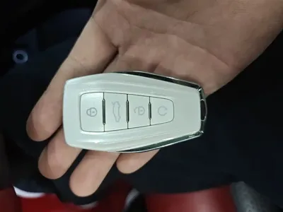 Geely ICON