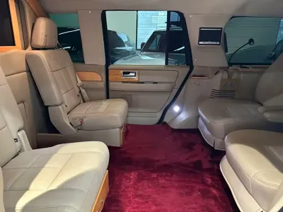 Lincoln Navigator