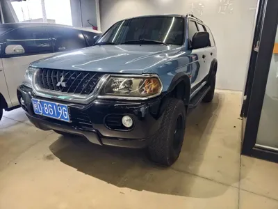 Mitsubishi Pajero Speed