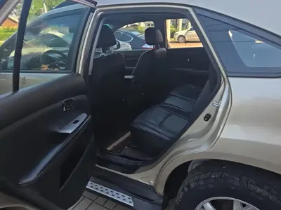 BYD S6