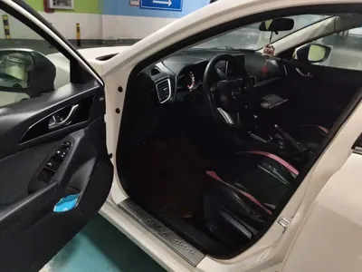 Mazda 3 Axela