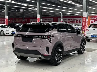 Lynk & Co 06