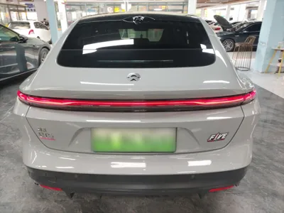 Nio ET5
