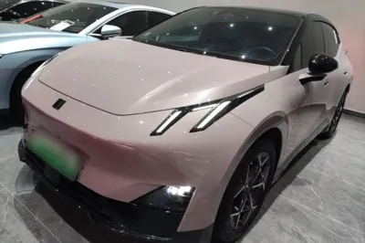 Lynk & Co Z20