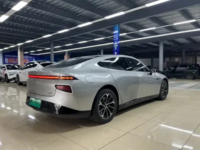 Xpeng P7