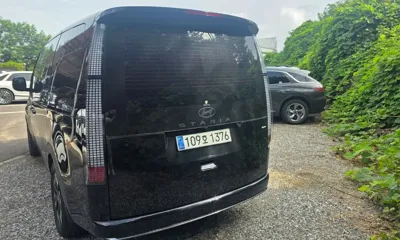 Hyundai Staria