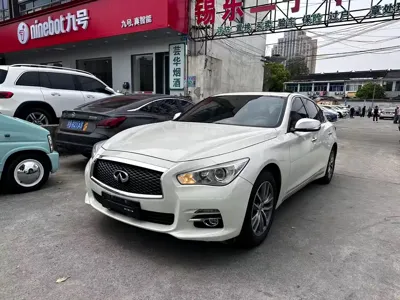 Infiniti Q50L