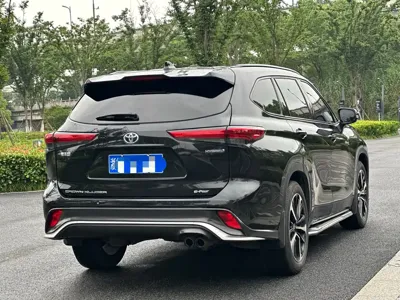 Toyota Crown Kluger