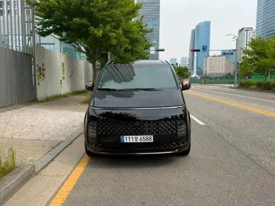 Hyundai Staria