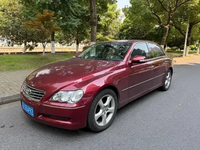 Toyota Reiz