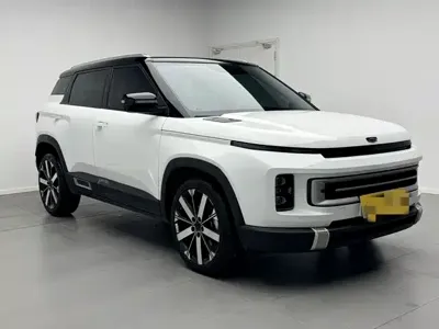 Geely ICON