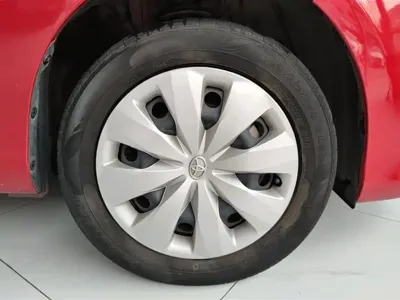 Toyota Yaris L
