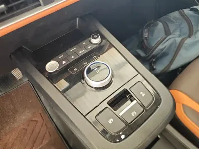 BYD e2