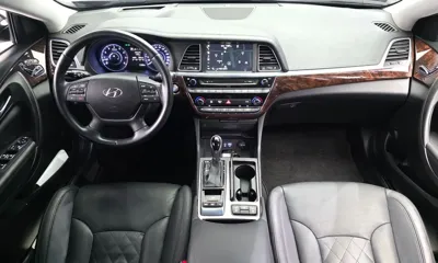 Hyundai Aslan
