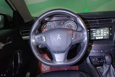 Peugeot 408