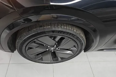 Li Auto L9
